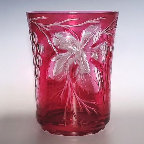 Vntg Cranberry Cut To Clear & Etched Gorgeous 6 3/8" Glass Vase - Picture 14 of 16